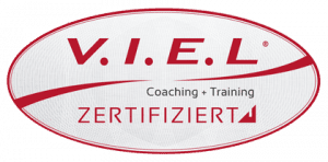 IMK-bewegt--Irene-Maria-Kern--Beratung-Training-Coaching-Hamburg--Business-Coach-Teamentwicklung-Personalentwicklung-Konfliktmoderation-Konfliktmanagement-Fuehrungskraefte-Training--viel-zertifikat